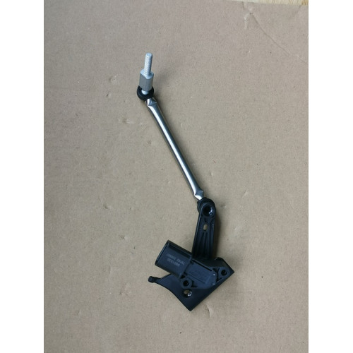 PartzBiz CE: SL8W0941309E-Front Headlight Level Sensor SL8W0941309E PartzBiz CE: SL8W0941309E-Front Headlight Level Sensor SL8W0941309E