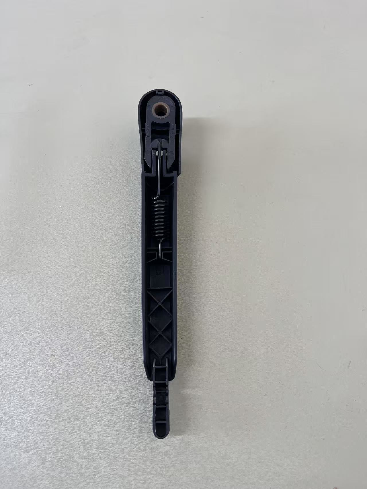 PartzBiz CE: SL4518240028-Wiper Arm SL4518240028 PartzBiz CE: SL4518240028-Wiper Arm SL4518240028