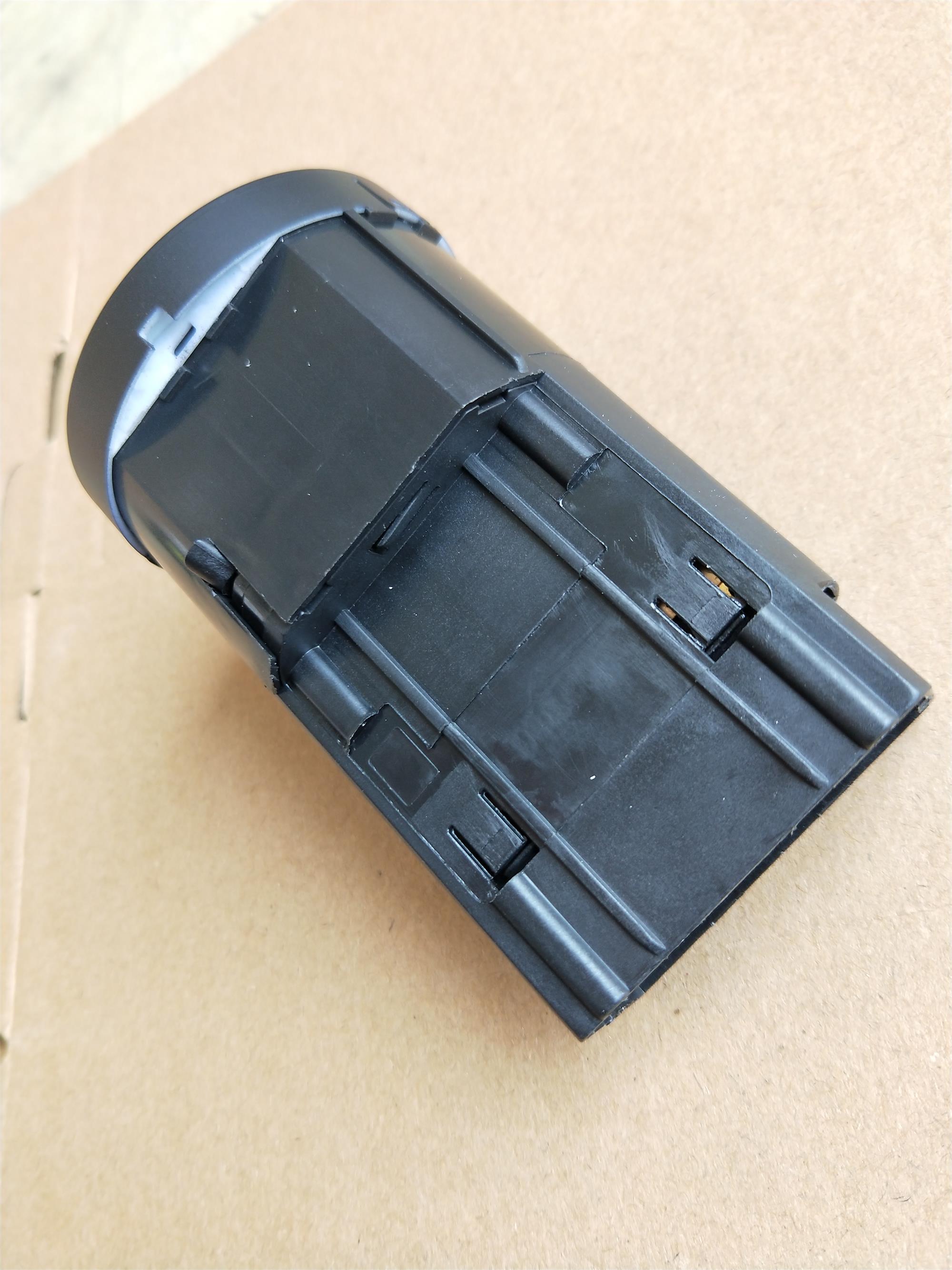 PartzBiz CE: SL8E0941531-Headlight Switch SL8E0941531 PartzBiz CE: SL8E0941531-Headlight Switch SL8E0941531