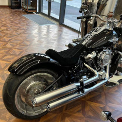 PartzBiz HD FDR-LG260-BLS - Long Rear Fender With Brake Turn Lights For Harley Davidson Fatboy Breakout 2018-2025 - Gloss black with silver pinstripe