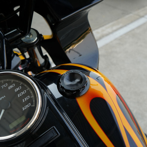 PartzBiz HD: 3476010-Arlen Ness สีดำ 12 จุด Billet สกรูใน Vented Gas Cap Harley Big Twin XL 96+ PartzBiz HD: 3476010-Arlen Ness สีดำ 12 จุด Billet สกรูใน Vented Gas Cap Harley Big Twin XL 96+