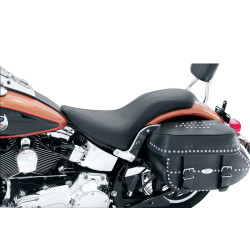 PartzBiz HD 76372 - Mustang DayTripper One ชิ้น Low Profile Seat 1984-1999 Harley Evolution Softail PartzBiz HD 76372 - Mustang DayTripper One ชิ้น Low Profile Seat 1984-1999 Harley Evolution Softail