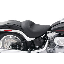 PartzBiz HD 78117 - Mustang Black Smooth Fender Bib Cover 06-17 Harley Softail 200mm Tyre Fatboy PartzBiz HD 78117 - Mustang Black Smooth Fender Bib Cover 06-17 Harley Softail 200mm Tyre Fatboy