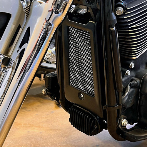 PartzBiz HD: 3490133-Klock Werks Oil Cooler Guard Cover Accent Chrome Mesh Harley Softail 2018+ M8 PartzBiz HD: 3490133-Klock Werks Oil Cooler Guard Cover Accent Chrome Mesh Harley Softail 2018+ M8