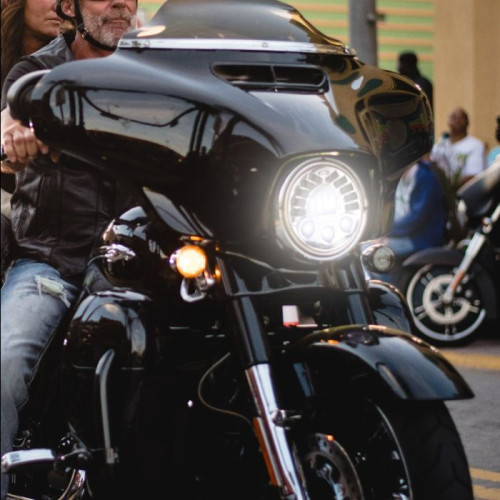 PartzBiz HD: -Custom Dynamics ProBeam Black Adaptive 2 7" Headlamp Harley FLH FLT 14-20 2001-2130 20012130 PB-7A-14-B FXD  FLTCU FLHX FLHR FLTR FLHT FLTRX electra road street glide ultra light 