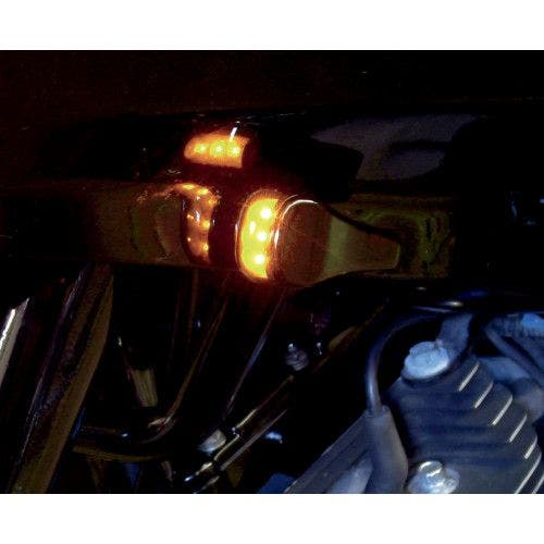 PartzBiz HD: 4424780-Alloy Art Road Glide สัญญาณไฟเลี้ยว LED ด้านหน้าเรียบสีดำพร้อมไฟสีเหลืองอำพัน | อาร์จีเอฟเอส1-2