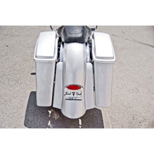 PartzBiz HD: 4423047-บังโคลน Bad Dad All-In-One พร้อมไฟท้ายเสริมสำหรับ Harley Davidson Touring Models 97-08 PartzBiz HD: 4423047-บังโคลน Bad Dad All-In-One พร้อมไฟท้ายเสริมสำหรับ Harley Davidson Touring Models 97-08