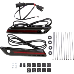 PartzBiz HD DS35011824 - Ciro 40171 สีดำ LED ฝาครอบบานพับกระเป๋าข้างเลนส์สีแดงไฟ RTB สำหรับ Harley 14-Up