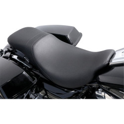 PartzBiz HD WP830-0387 - Danny Grey LowIST 2-Up Low Profile เบาะไวนิลสีดำสำหรับ Harley FLH/T 08-15 | แดนนี่ เกรย์