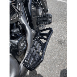 PartzBiz HD WP563-03000 - Kens Factory KFB-01 แผ่นปูพื้น Next Level สีดำ Harley Softail Touring 86-Up PartzBiz HD WP563-03000 - Kens Factory KFB-01 แผ่นปูพื้น Next Level สีดำ Harley Softail Touring 86-Up
