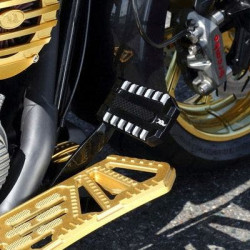 PartzBiz HD WP563-03061 - Kens Factory KFP-07 Black Cut แป้นเบรก Harley Softail Touring 86-Up PartzBiz HD WP563-03061 - Kens Factory KFP-07 Black Cut แป้นเบรก Harley Softail Touring 86-Up