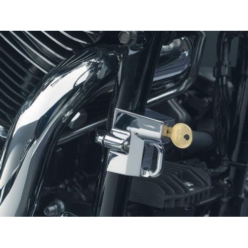 PartzBiz HD: 4412360-ตัวล็อคหมวกกันน็อคอเนกประสงค์ Kuryakyn Chrome สำหรับรางเฟรม 7/8 ถึง 1-1/4” | 4220