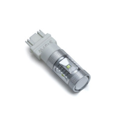 PartzBiz HD KA2244 - Kuryakyn White / White Dual Circuit 3157 หลอดไฟ LED ความเข้มสูงด้านหน้า Harley | 2244