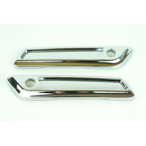 PartzBiz HD: 4409091-ฝาครอบสลักกระเป๋าข้าง Chrome Mid USA สำหรับรุ่น Harley FLT ปี 2014-2017