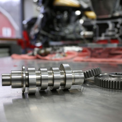 PartzBiz HD SS330-0647 - S&S Cycle 550G Gear Drive Cam Camshaft Kit for 2017-2018 Milwaukee 8 M8 PartzBiz HD SS330-0647 - S&S Cycle 550G Gear Drive Cam Camshaft Kit for 2017-2018 Milwaukee 8 M8