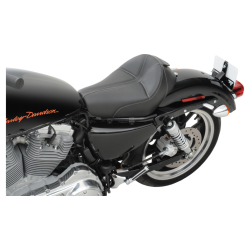 PartzBiz HD DS08040493 - Saddlemen Dominator Solo Seat W/พนักพิง Option 4 Harley 04-20 XL W/4.5 Gal Tank | 807-03-0042