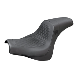 PartzBiz HD DS08021065 - ที่นั่ง Harley Speed Merchant Pro Series Saddlemen สำหรับ 18-22 FXFB/FXFBS | SM81828DB PartzBiz HD DS08021065 - ที่นั่ง Harley Speed Merchant Pro Series Saddlemen สำหรับ 18-22 FXFB/FXFBS | SM81828DB