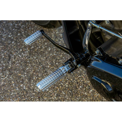 PartzBiz HD: 5500011-หมุดยึดผู้ขับขี่, AK 4.7, ผิวเคลือบเครื่องจักร, Softail M8 ตั้งแต่ปี 2018 + Sportster S PartzBiz HD: 5500011-หมุดยึดผู้ขับขี่, AK 4.7, ผิวเคลือบเครื่องจักร, Softail M8 ตั้งแต่ปี 2018 + Sportster S