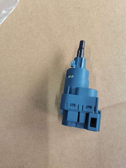PartzBiz CE SL6Q0927189-OE - Brake Light Switch SL6Q0927189-OE