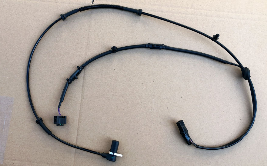 PartzBiz CE SL8E0927807F - Wheel Speed Sensor SL8E0927807F