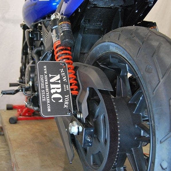 PartzBiz HD 4408133 - ชุดติดตั้งป้ายทะเบียน New Rage Cycles SROD-SIDE พร้อม LED 12-17 Harley Street Rod